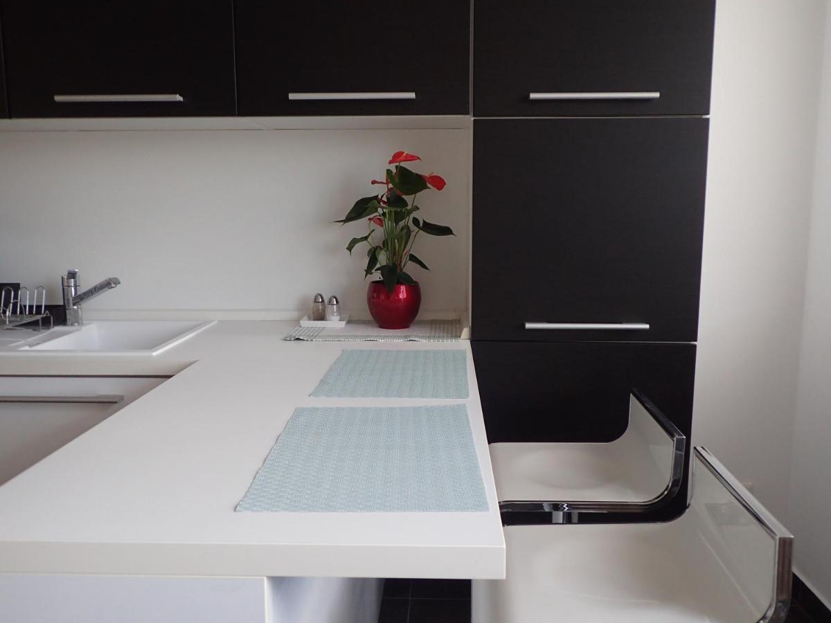 Marguerite Apartment - Parking Including Pozsony Kültér fotó